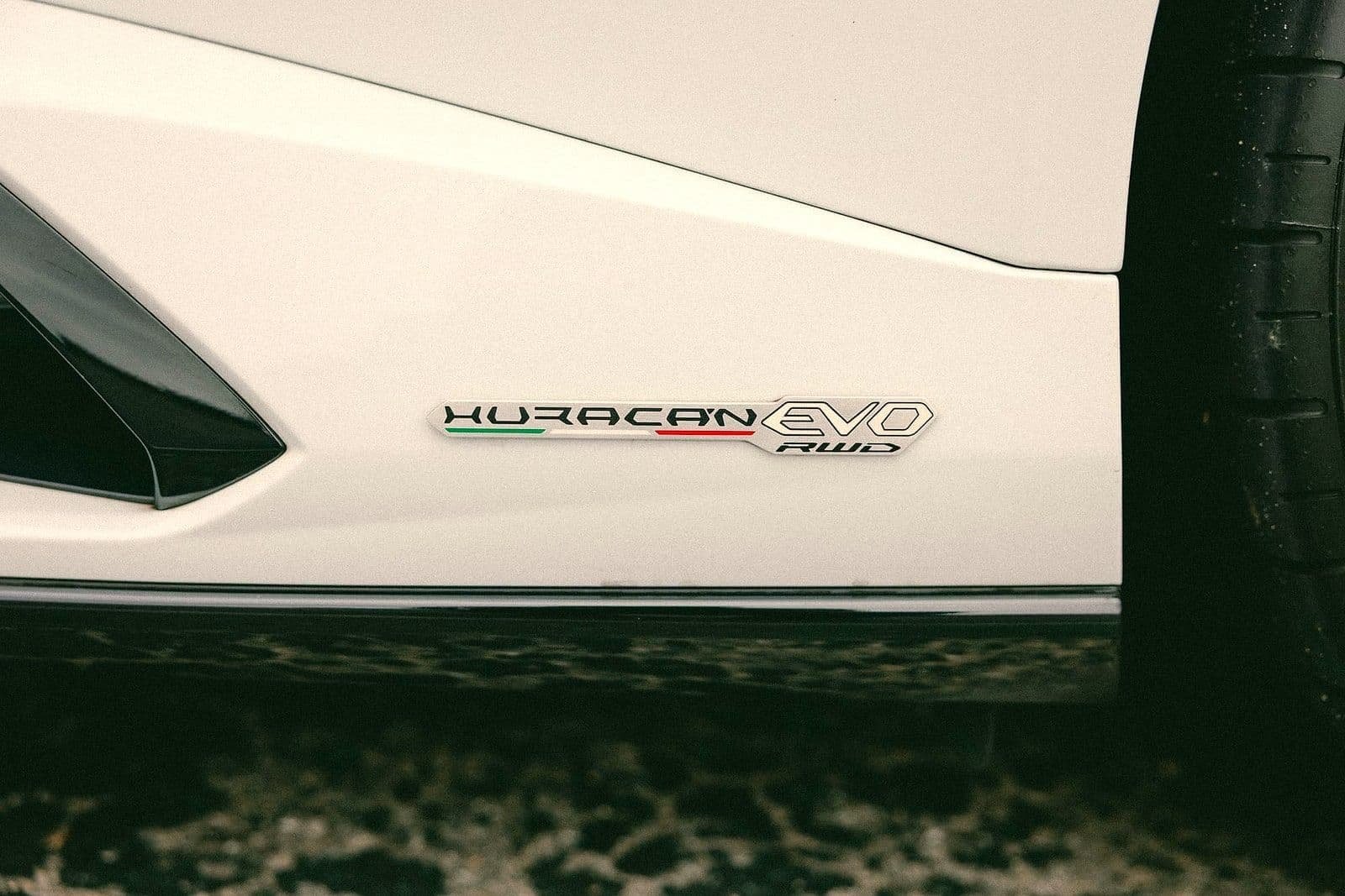 White Lamborghini Huracán low front detail